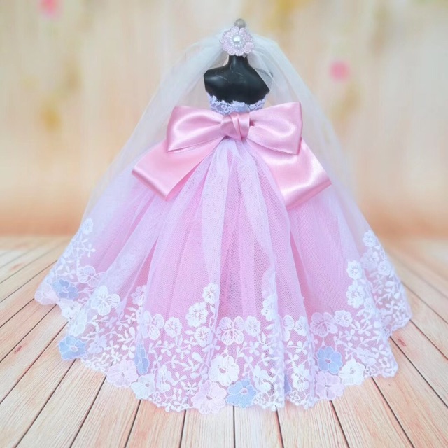 Váy cô dâu hàng may đo thiết kế