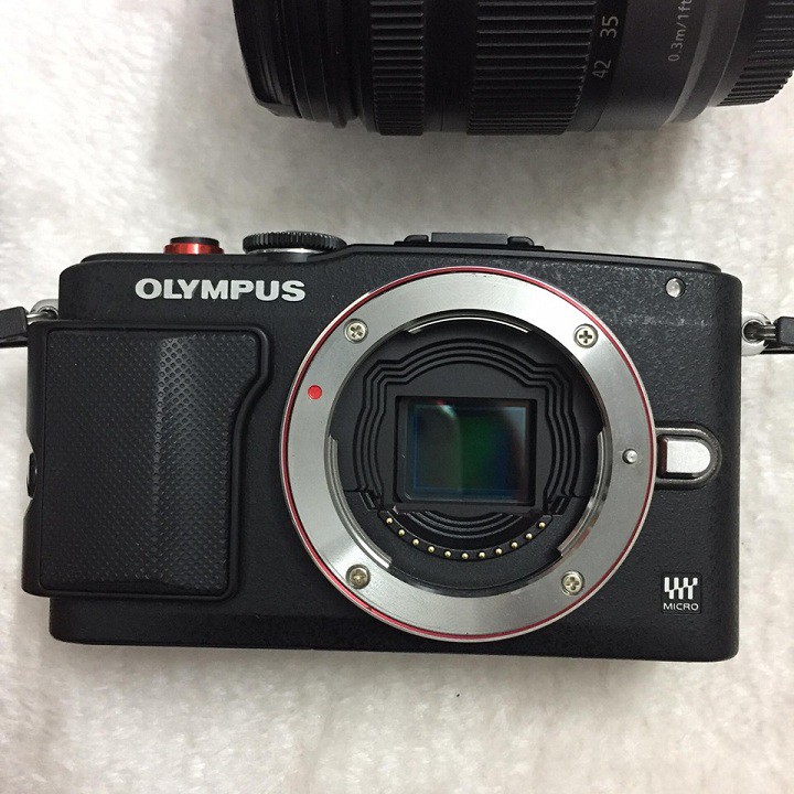 Máy ảnh Olympus PenLite E-PL6 kèm lens kít 14-42 quay, chụp tốt