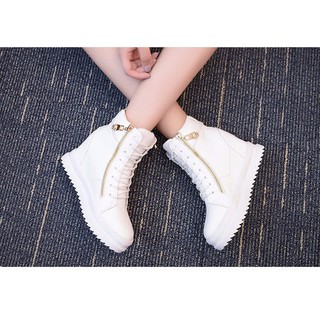 Giày boot nữ cổ cao cá tính B042T (Trắng)
