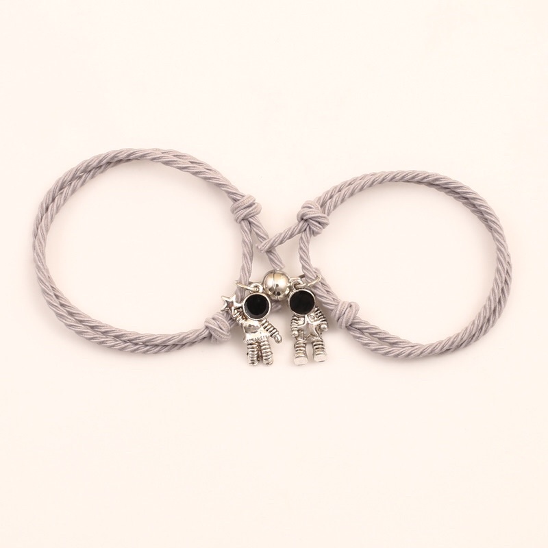 Vòng tay và dây chuyền cặp phi hành gia dễ thương handmade cho cặp đôi