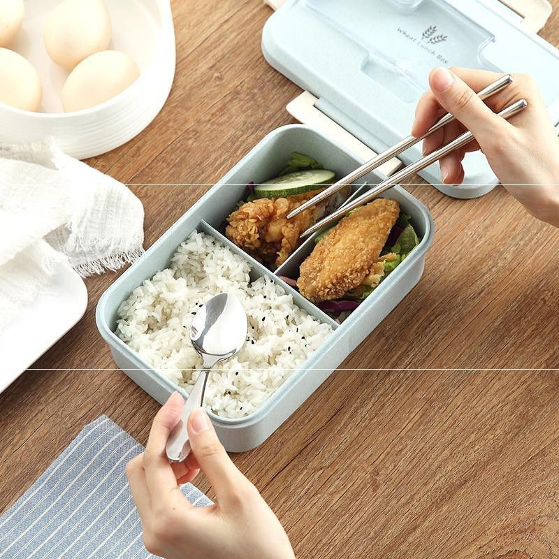 [ Ở Đây Giá Rẻ ] Hộp Cơm Lúa Mạch 3 Ngăn Kèm Đũa Thìa Inox - Giao Màu Ngẫu Nhiên - Hàng Có Sẵn Tại Shop | BigBuy360 - bigbuy360.vn