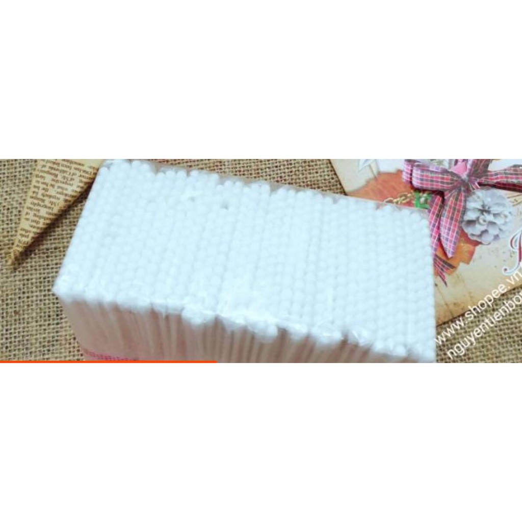 1 bịch tăm bông, được làm từ bông tự nhiên, ko xơ, ko mủn, ko xù khi sử dụng