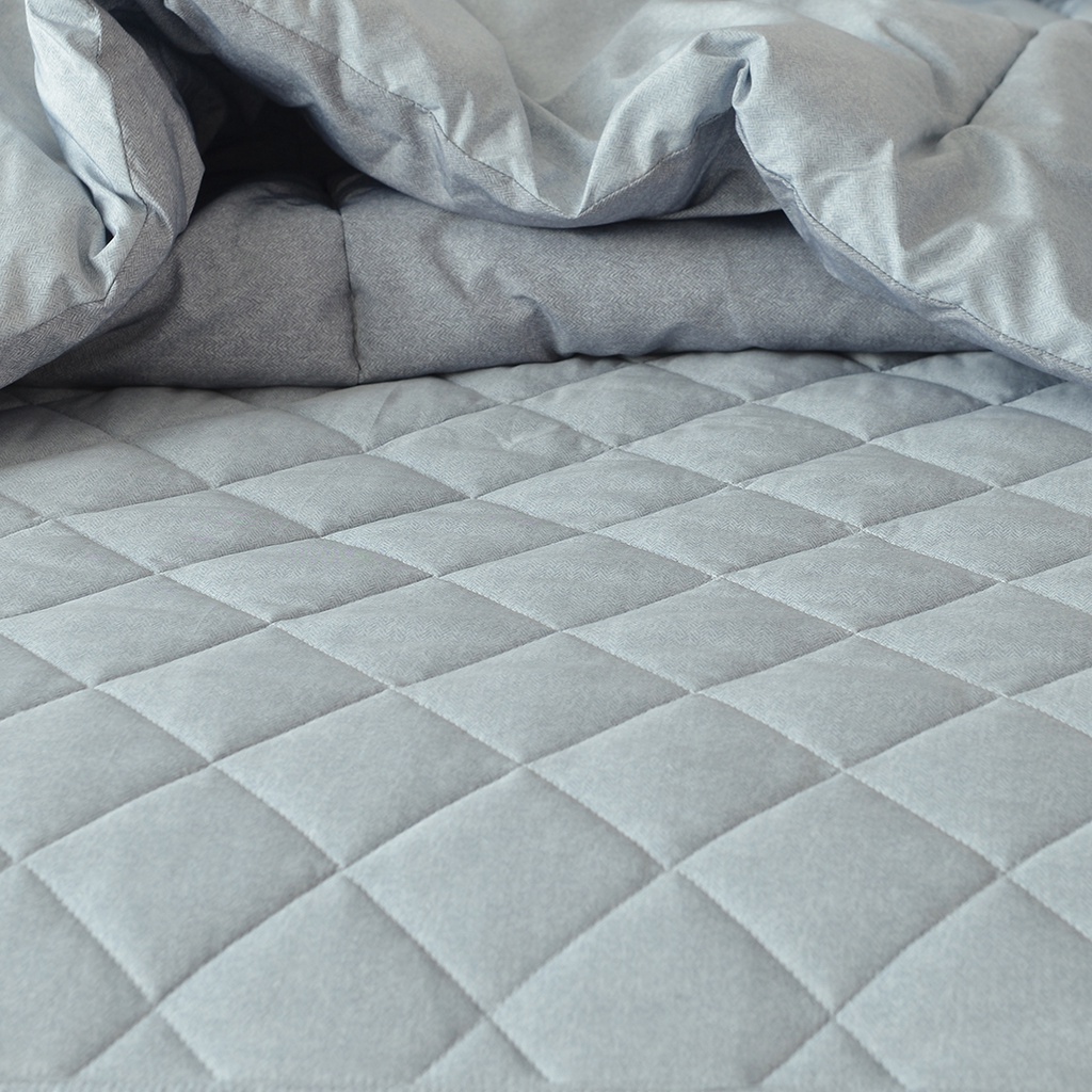 Tấm Bảo Vệ Nệm Mattress Pad ARIZE On Cloud Eva Blue Chần Bông