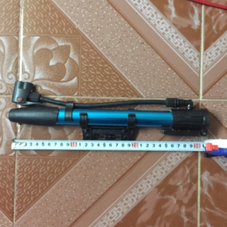 Bơm tay mini cài khung xe