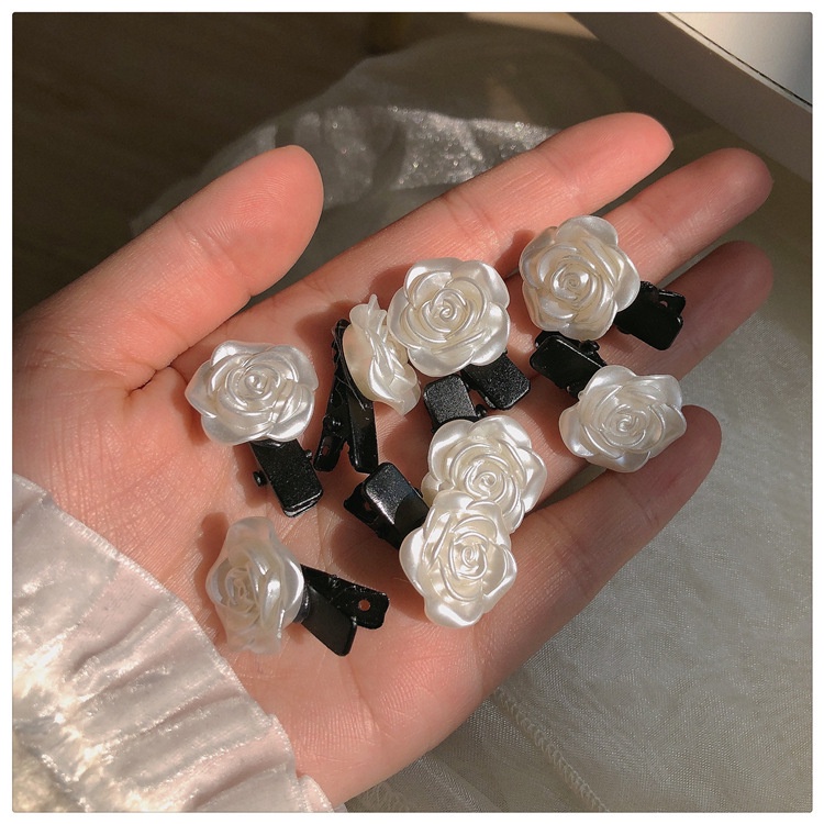 Kẹp tóc Bell Mew hoa hồng trắng mini đáng yêu  TOC51
