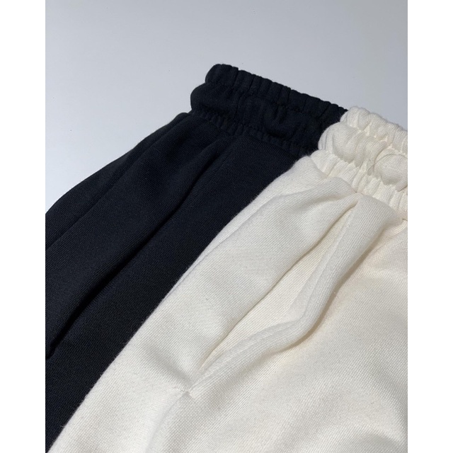 Quần short nỉ Ozy