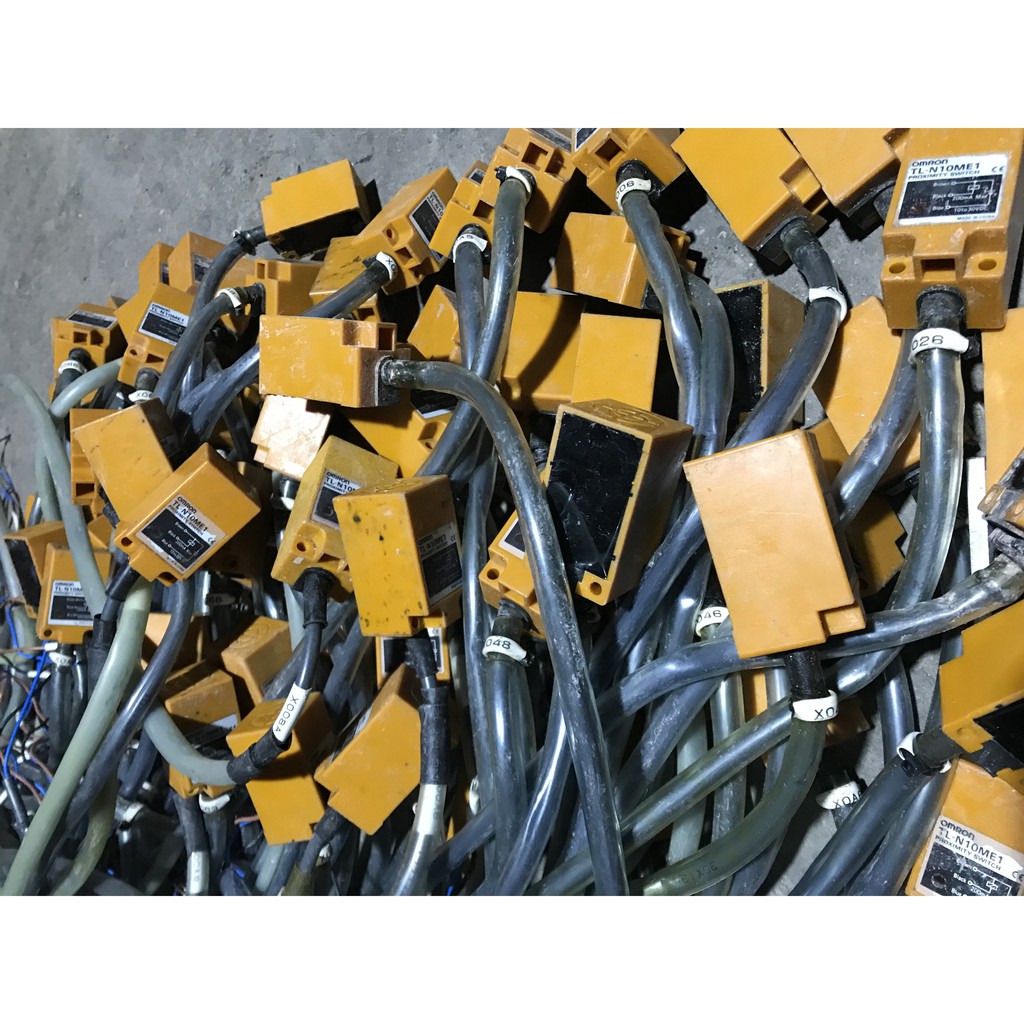 Cảm biến từ Omron TL-N10ME1