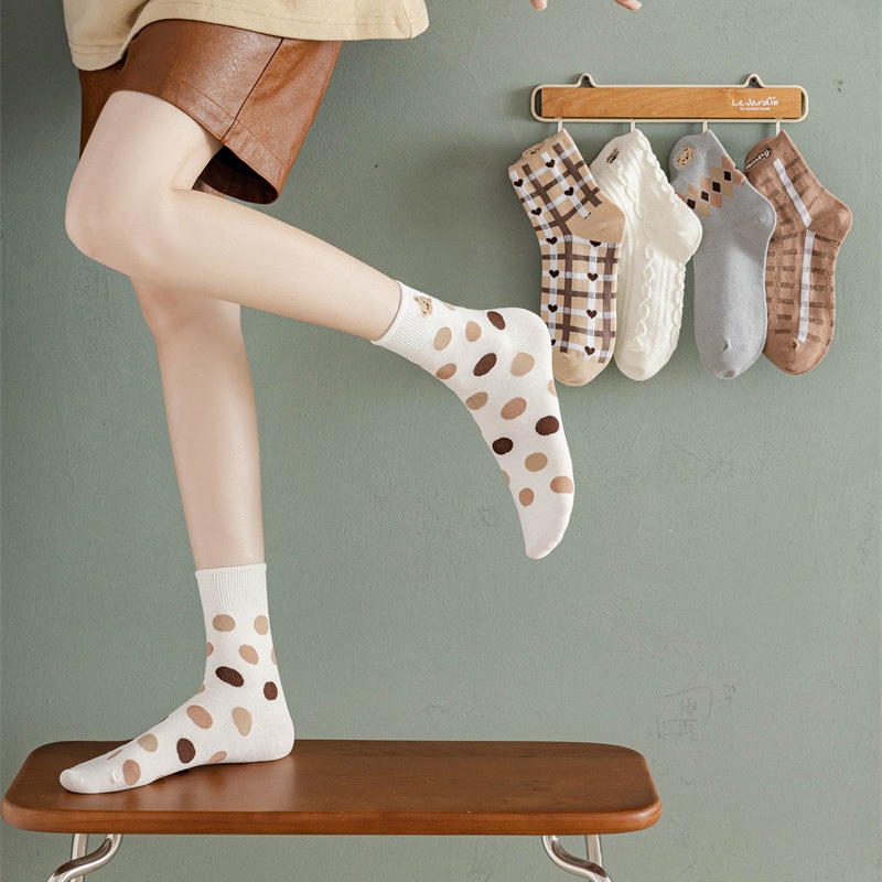 Vớ cotton thoáng khí in họa tiết gấu hoạt hình dễ thương phong cách Hàn Quốc thời trang thu đông