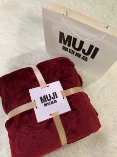 Chăn tuyết Muji ép hoa