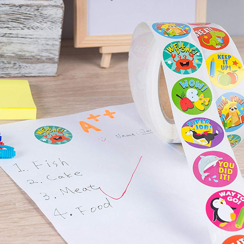 Cuộn 500 miếng dán trang trí hình động vật dễ thương sáng tạo