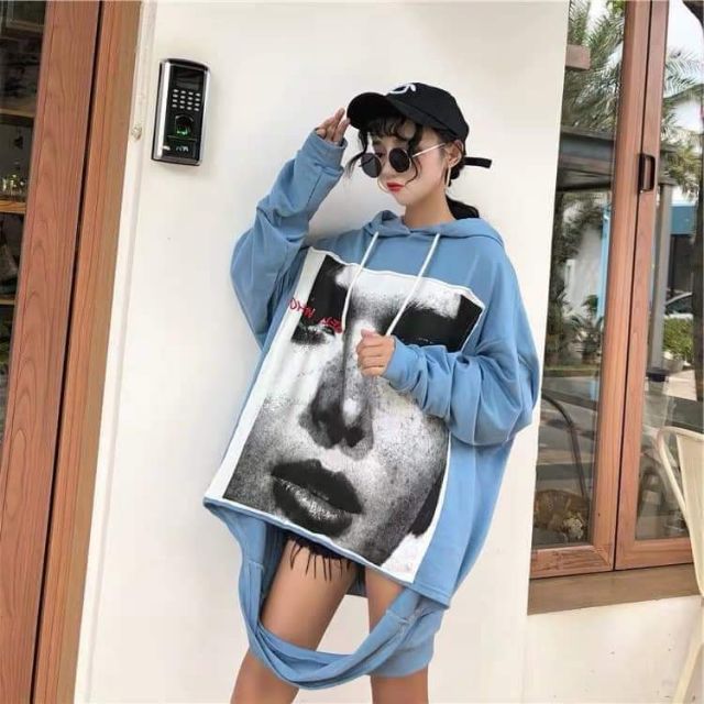 Ao hoddie.
