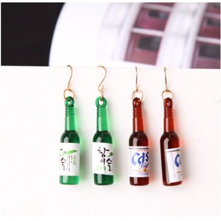 Bông tai hình chai rượu độc đáo