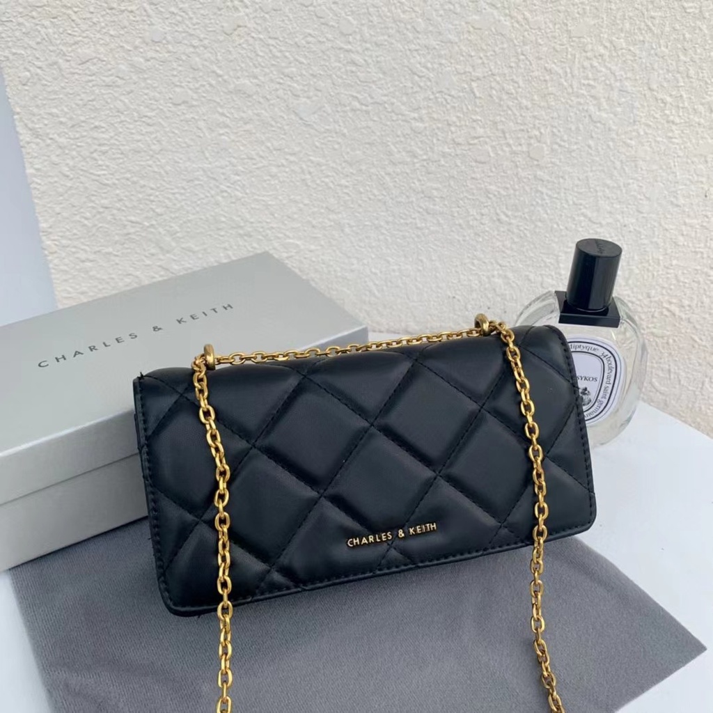 Ví Cầm Tay Phối Dây Xích Họa Tiết Tranh Sơn Dầu Dễ Thương Cho Nữ 10680924