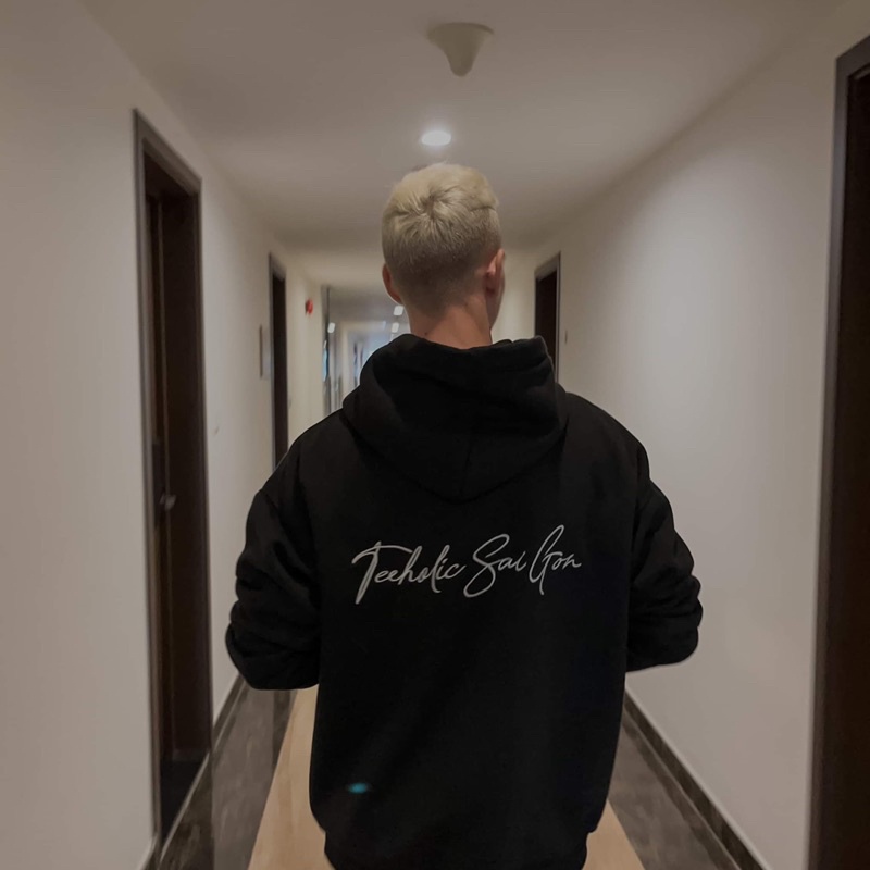 Áo Hoodie Unisex Thêu Logo TeeHolic Màu Đen - THS