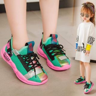 Giày thể thao bé trai bé gái