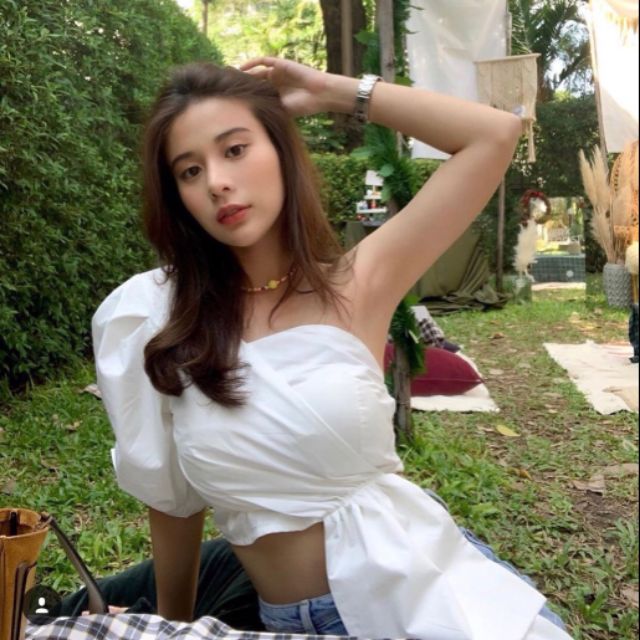 Áo crop lệch vai tay phồng (có ảnh thật)