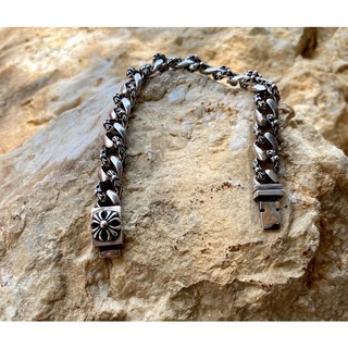Vòng tay cuban chrome hearts
