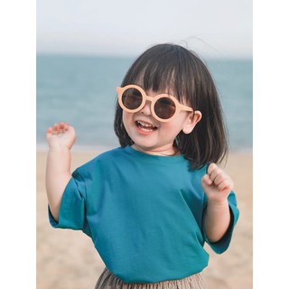 Kính mắt chống tia cực tím cho bé