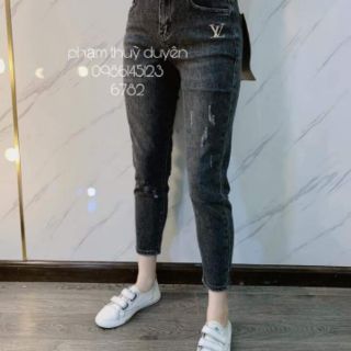 Quần jean boy thêu LV