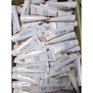 Sữa rửa mặt dưỡng ẩm & trắng da Ohui (Ohui Miracle Moisture Cleansing Foam) 40ml