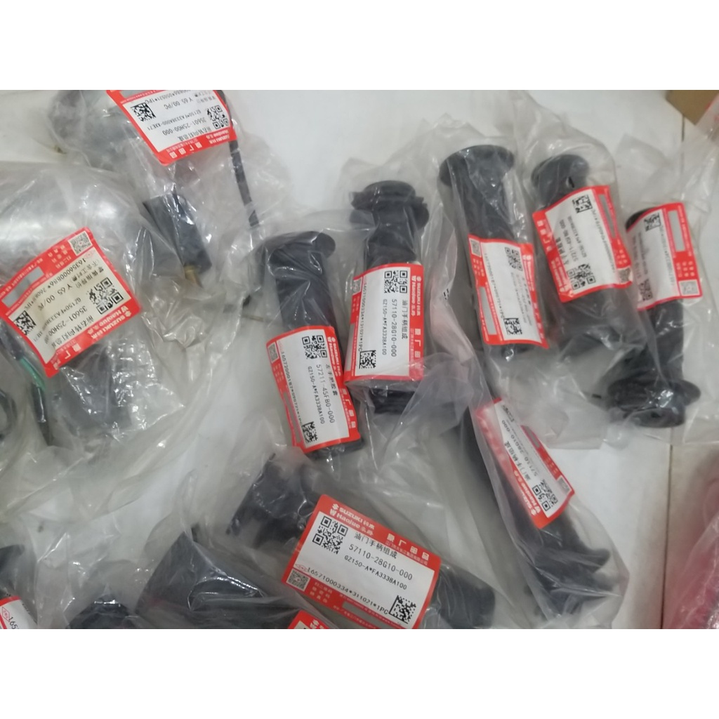 Tay nắm Bao tay tay lái xe mô tô phù hợp cho các dòng xe phi 22 Hàng chính hãng Suzuki GZ150A Giá 1 đôi