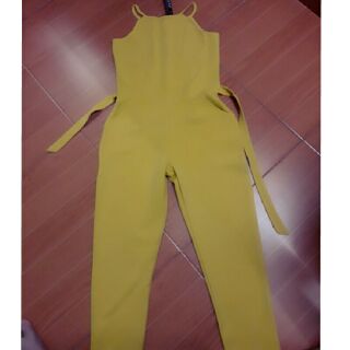 Jumpsuit ôm dáng thời trang