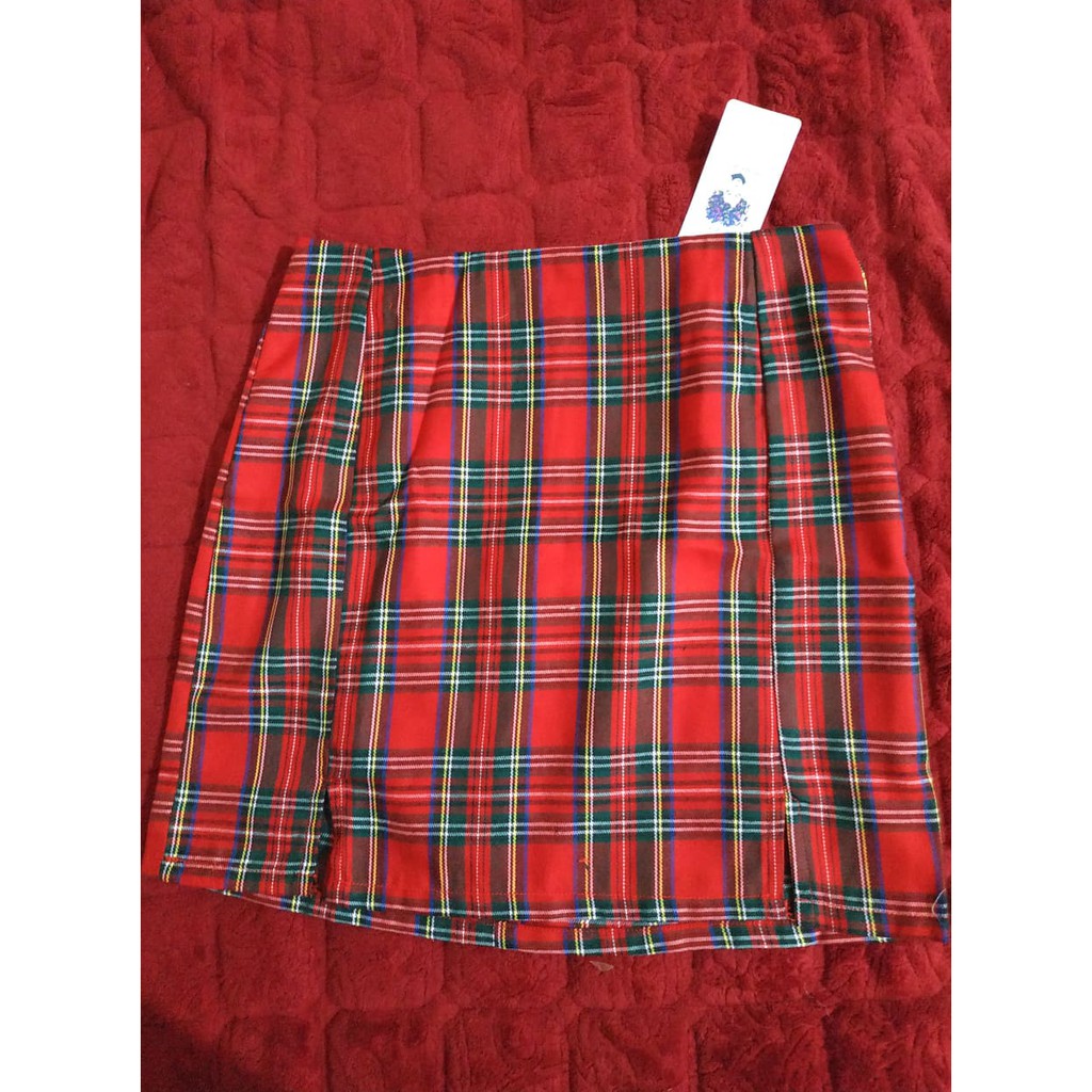 (Sẵn) Chân váy đỏ caro xanh dáng bút chì ngắn trẻ trung hot insta (sẵn ib) | BigBuy360 - bigbuy360.vn