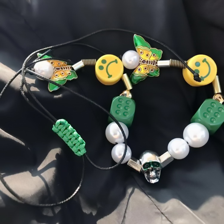 Dây chuyền mặt hình khối xúc xắc màu xanh lá phong cách đường phố hợp thời trang