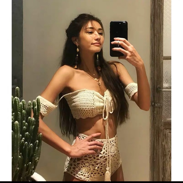 Bikini trễ vai chất ren đẹp