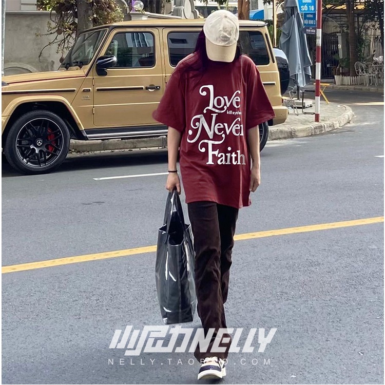 Áo phông Nelly Heybig tay ngắn - Love Never Faith
