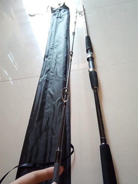 cần câu lure 2 khúc rỗng dài 2m4 có cả ngang có đứng cần cực khoẻ y hình