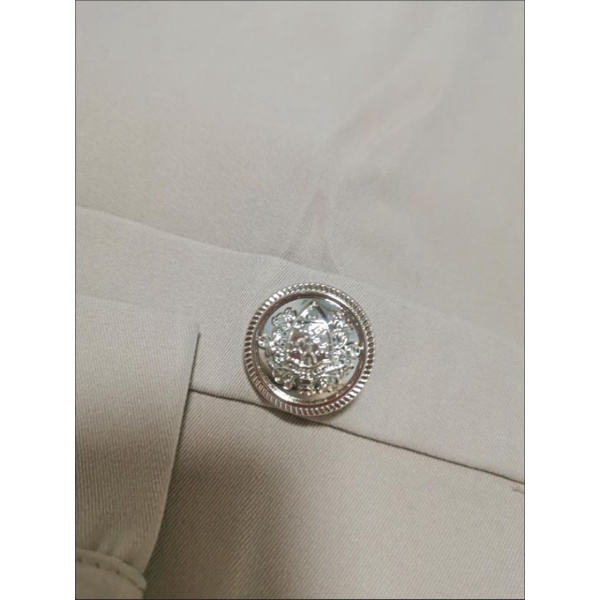 Set sơ mi gile và chân váy tennis. Ảnh thật