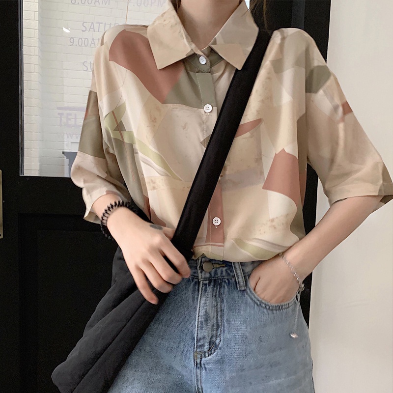 Áo sơ mi unisex, áo sơ mi nữ form rộng tay ngắn, họa tiết hình học, dành cho cô nàng cá tính, năng động.