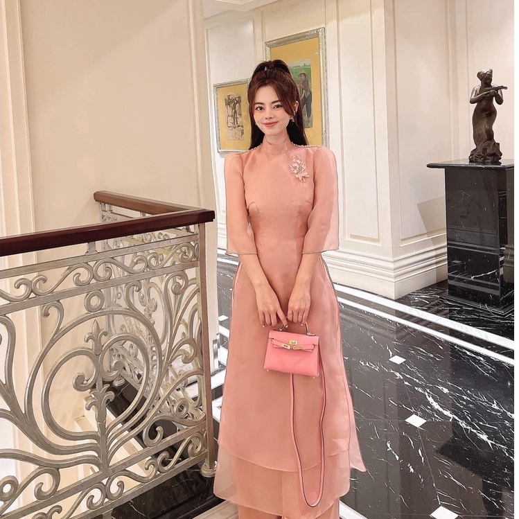 Áo Dài Cách Tân nữ thiết kế tay bồng đính nơ mã KD015