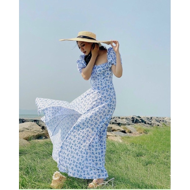 Đầm maxi hoa xanh xẻ tà đi biển