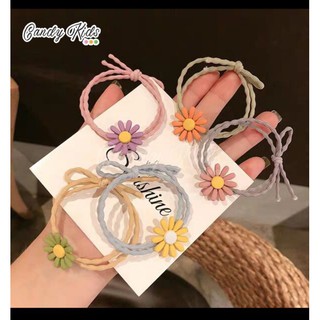 Dây cột tóc hoa cúc hot trend
