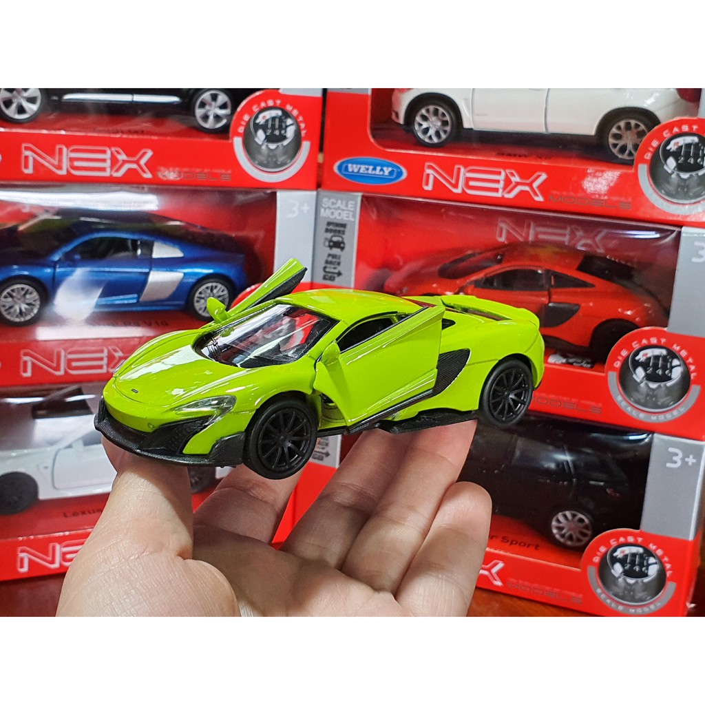 Xe Mô Hình Mclaren 675LT 1:36 Welly ( Xanh Chuối )