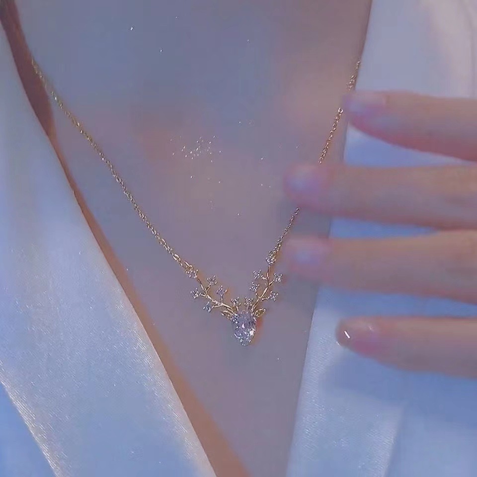 Vòng cổ Mặt Con Nai Đính Đá Zircon Nhân Tạo Thời Trang Dành Cho Nữ