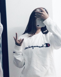 Áo Sweater Champion