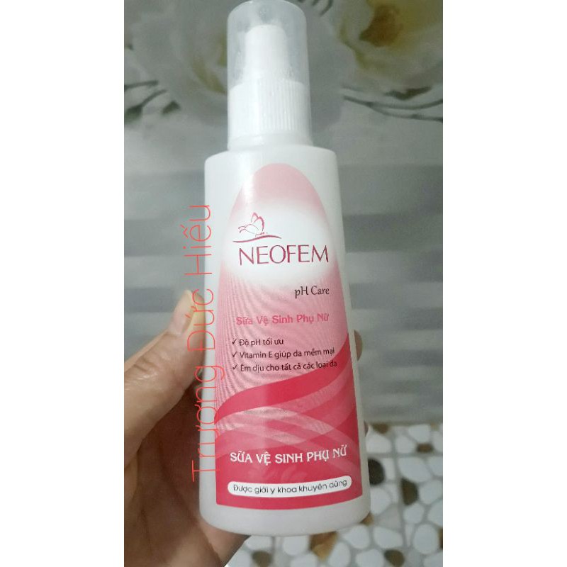 Dung Dịch Vệ Sinh Phụ Nữ Neofem PH Care  chai 150ml