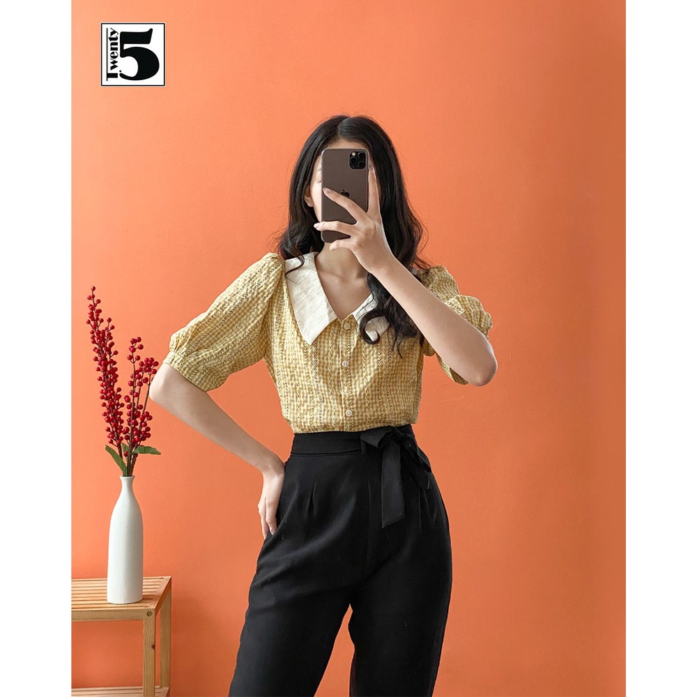 Áo sơ mi nữ công sở dáng lửng cổ sen tay bồng kẻ caro nhí Twentyfive N1068