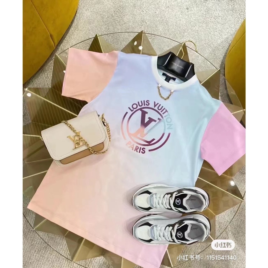 ☆☆Áo Thun Màu Gradient Thiết Kế Mới Năng Động Thời Trang Dành Cho Cả Nam Và Nữ