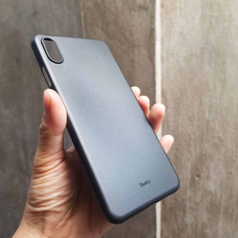 Ốp lưng Iphone X lụa mềm siêu mỏng màu đen hiệu Benks chính hãng