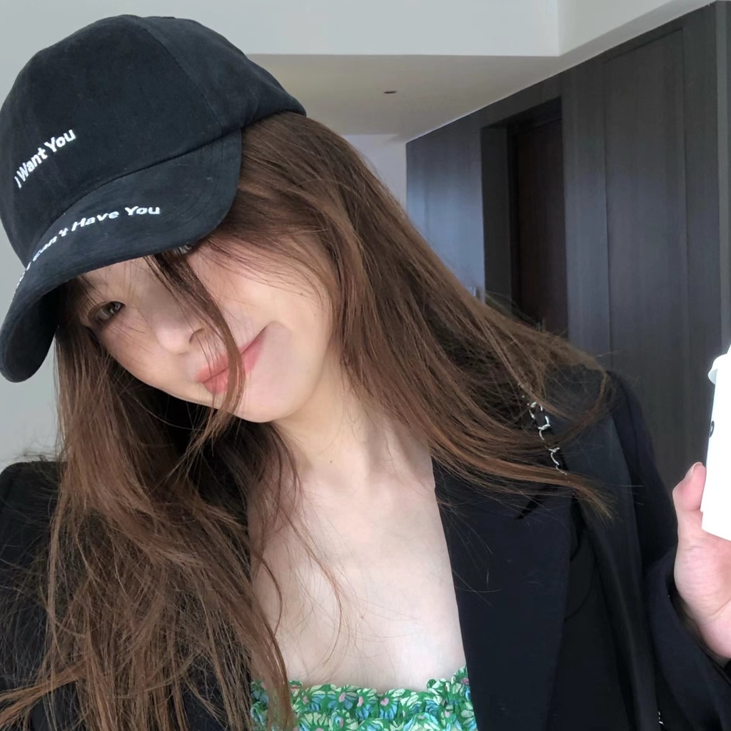 Miss Yan Mi Mũ Lưỡi Trai Viền Cong Họa Tiết Chữ Nhỏ Màu Đen Chất Lượng Tốt Phù Hợp Với Mọi Loại Da