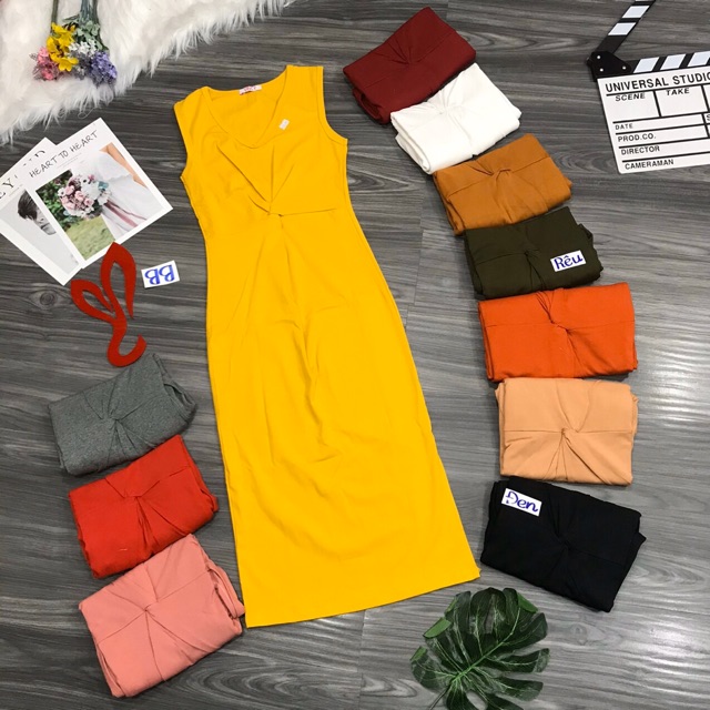 Đầm thun xoắn ngực phom ôm