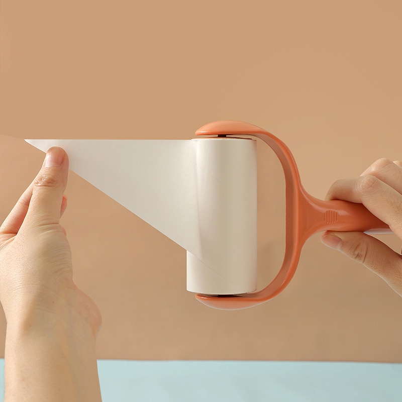 Cây lăn bụi quần áo nhiều màu tiện lợi