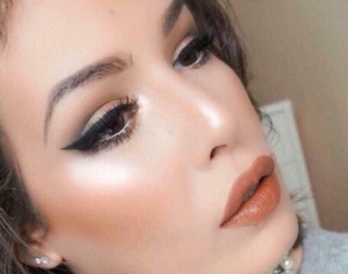 Phấn bắt sáng Kim Cương Highlight Dazzling