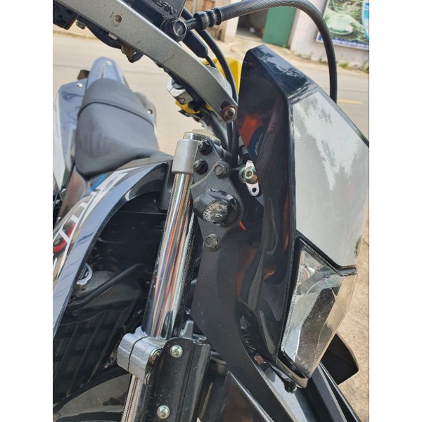 Đèn xi nhan Spirit Beast M1 nhỏ nhưng siêu sáng.