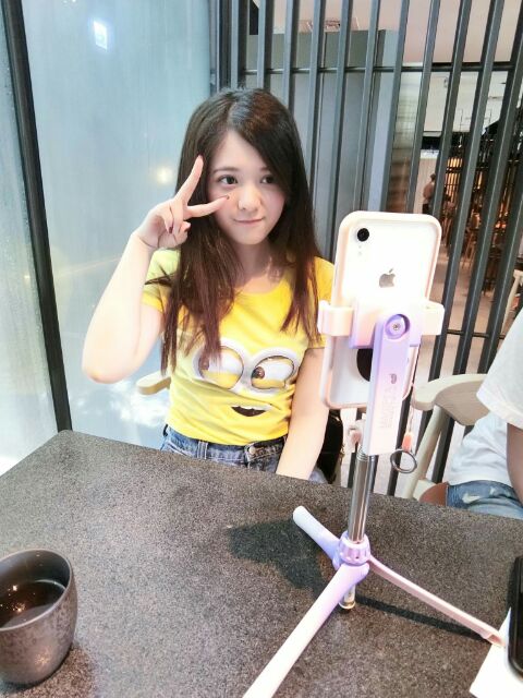 Gậy chụp hình tự sướng chính hãng Magipea | BigBuy360 - bigbuy360.vn