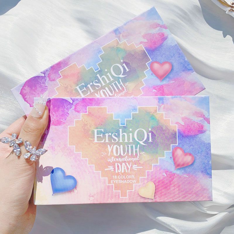 Phấn mắt trái tim 18 ô tươi tắn trẻ trung thích hợp để tặng | BigBuy360 - bigbuy360.vn